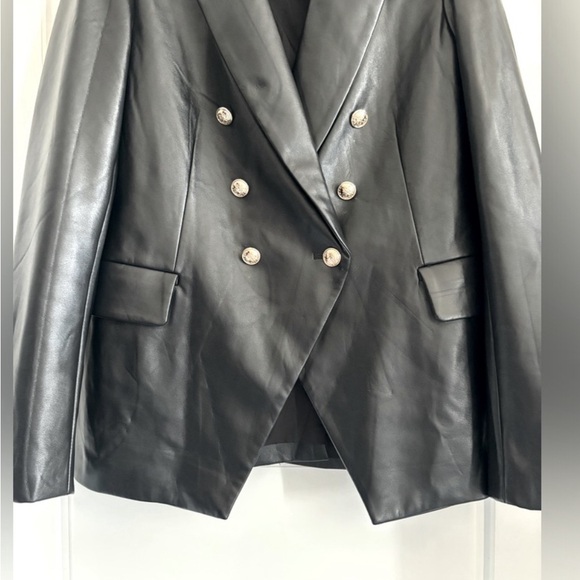 Gorgeous small Faux leather blazer by Rachel Zoe. - Picture 3 of 7